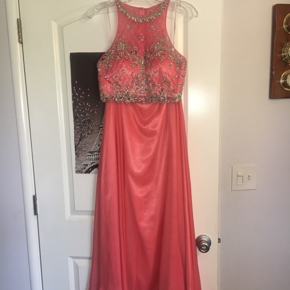 GORGEOUS 2-Piece Prom Dress! - Picture 2 of 7